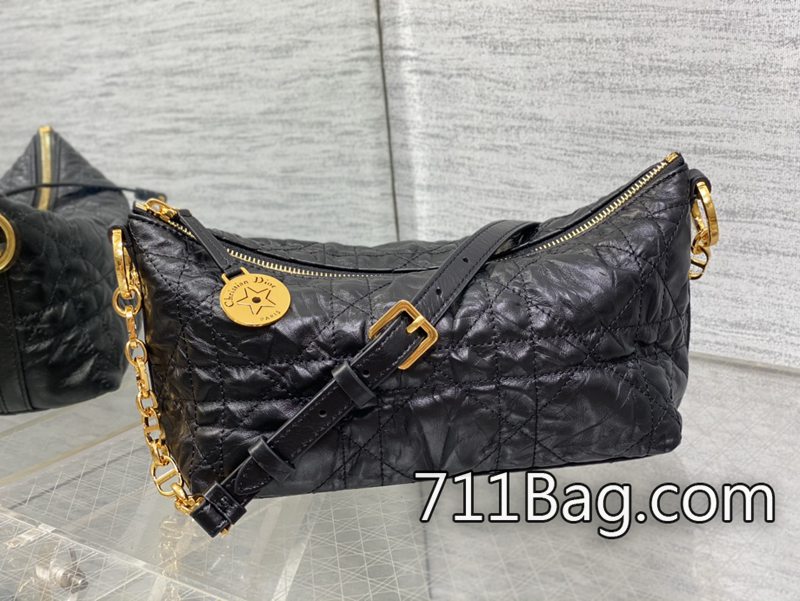 A貨Dior Hobo star 鏈條手袋系列 同步原單五金色號 Dior一比一包包 A貨Dior Hobo star 鏈條手袋系列 同步原單五金色號 Dior一比一包包