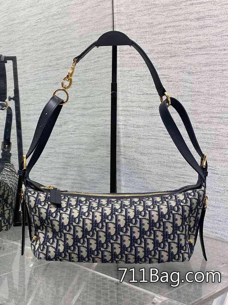 頂級精品Dior Journey系列小號藍佈 走線細密無跳針 Dior精仿拍賣 頂級精品Dior Journey系列小號藍佈 走線細密無跳針 Dior精仿拍賣