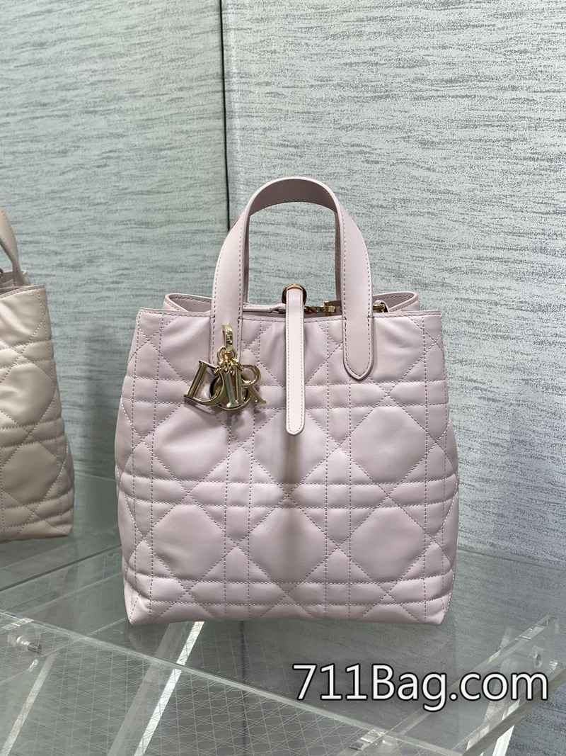 頂級一比一Dior Toujours豎版系列中號 背帶車工紮實 Dior手工仿製 頂級一比一Dior Toujours豎版系列中號 背帶車工紮實 Dior手工仿製