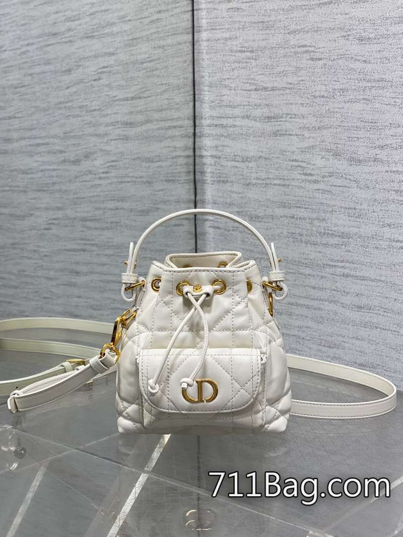 精品A貨Dior Caro水桶包micro系列 邊線無重縫 A貨Dior包包 精品A貨Dior Caro水桶包micro系列 邊線無重縫 A貨Dior包包