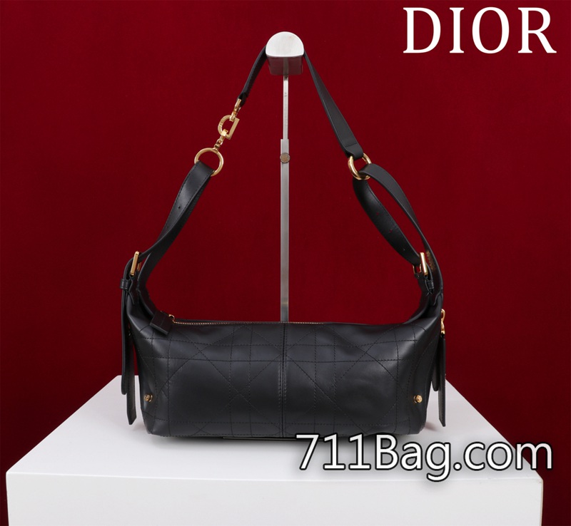 頂級精品Dior 型號:241666小號平紋尺寸:25*14*14cmD-Journey 手袋是本季新品 原廠配色同步 Dior微商貨源 頂級精品Dior 型號:241666小號平紋尺寸:25*14*14cmD-Journey 手袋是本季新品 原廠配色同步 Dior微商貨源