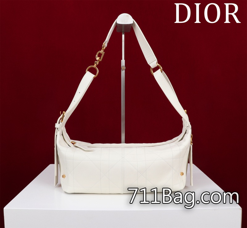 A貨Dior 型號:241666小號平紋尺寸:25*14*14cmD-Journey 手袋是本季新品 五金採用電鍍工藝 Dior高仿配件 A貨Dior 型號:241666小號平紋尺寸:25*14*14cmD-Journey 手袋是本季新品 五金採用電鍍工藝 Dior高仿配件