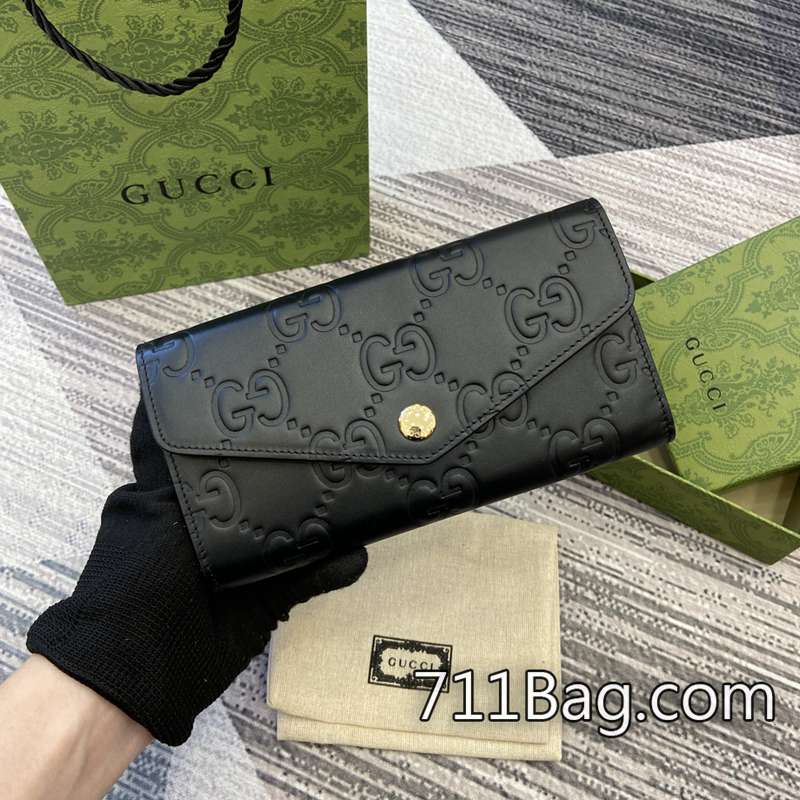 A貨Gucci 772791 手工縫線整齊細膩,與正品無異。 高仿Gucci GG Marmont包尺寸:19(長)x10(寬)x3(厚)顏色:黑色/全皮。-711高仿包包,A貨包包