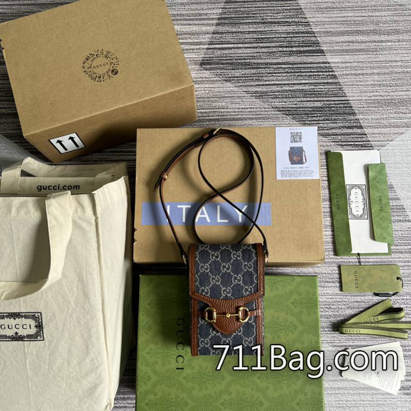 高仿Gucci 625615 真皮手工高端精品 Gucci Sylvie包高仿這款米色和白色超迷你手袋可手提可肩背,靈活滿足多種佩戴方式。型號:816357。尺寸:20(長)x12(寬)x6(厚)顏色:米膠燕麥色/原廠皮。-711高仿包包,A貨包包