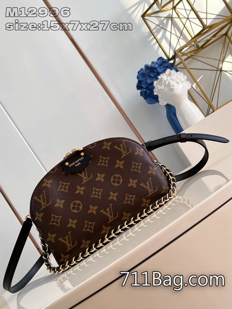 頂級精品LV M12996 頂級進口皮手感柔軟 A貨LV黑色斜跨包15x7x27cm-711高仿包包,A貨包包
