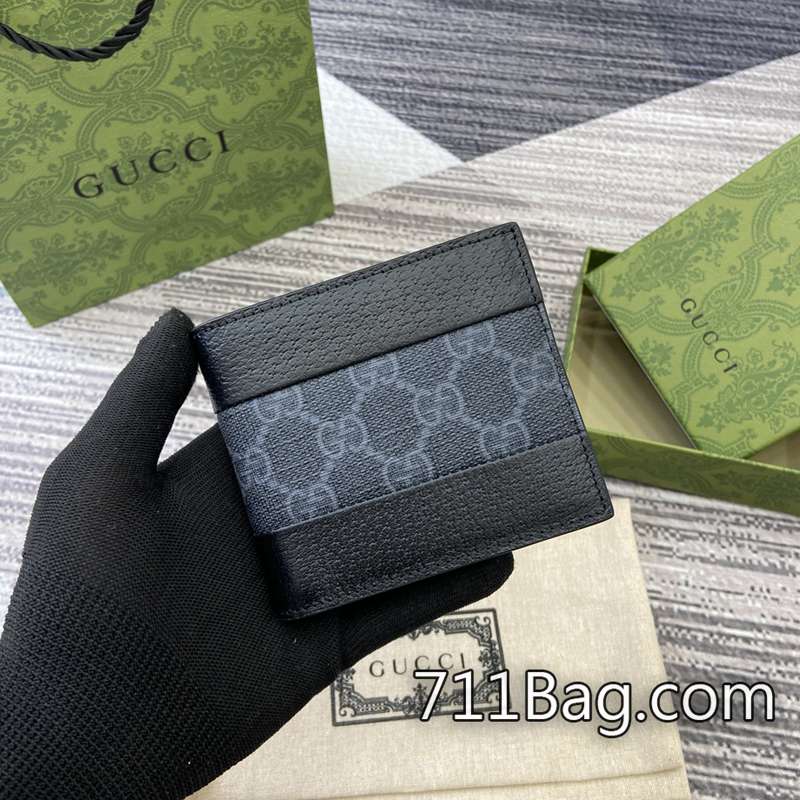 頂級一比一Gucci古馳 795480 細節講究奢侈品包包 Gucci一比一高仿價格尺寸:11(長)x9(寬)顏色:黑色黑皮/黑色。-711高仿包包,A貨包包