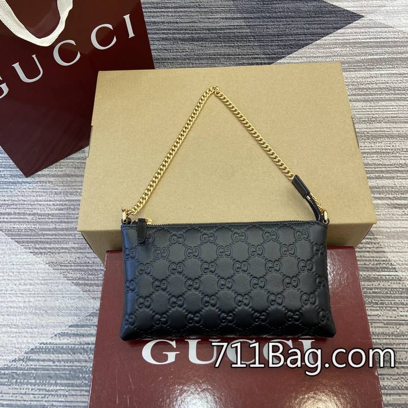 A貨Gucci 779791 壓紋清晰,立體感強,層次分明。 Gucci Bamboo竹節包高仿尺寸:22.5(長)x13(寬)x2.5cm(厚)顏色:黑色/壓花。-711高仿包包,A貨包包