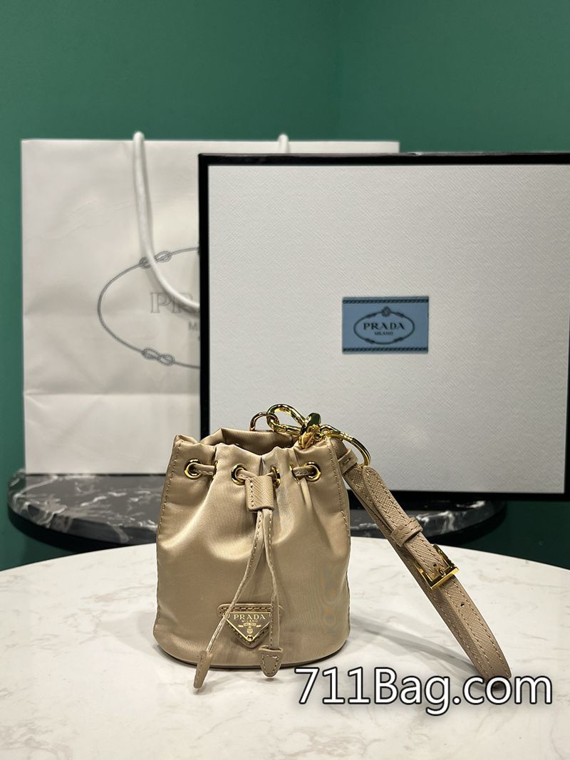 精品A貨Prada 1TT202 手感細膩質感滿分 高端Prada精仿包尺寸:長8.5x高10.5cm型號:1TT202-711高仿包包,A貨包包