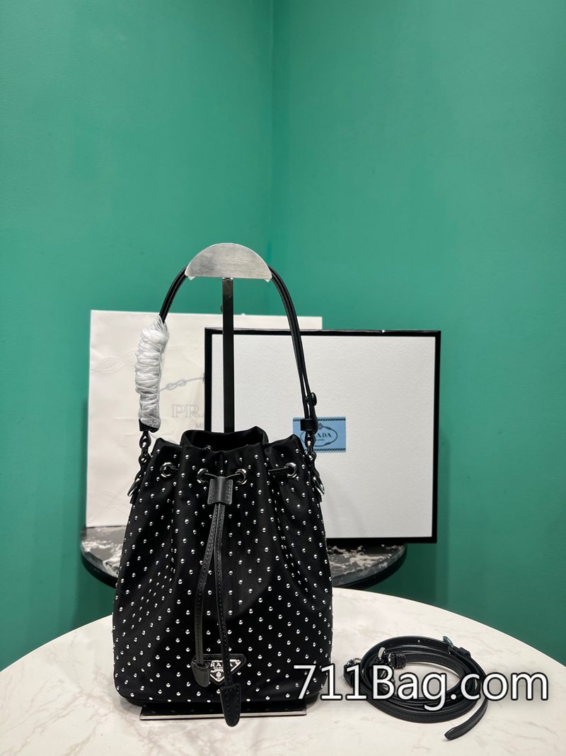 精仿Prada普拉達 1BE067 手工縫線完美包包 A貨Prada專賣店線上尺寸:長15.5x高19.5x底10cm-711高仿包包,A貨包包