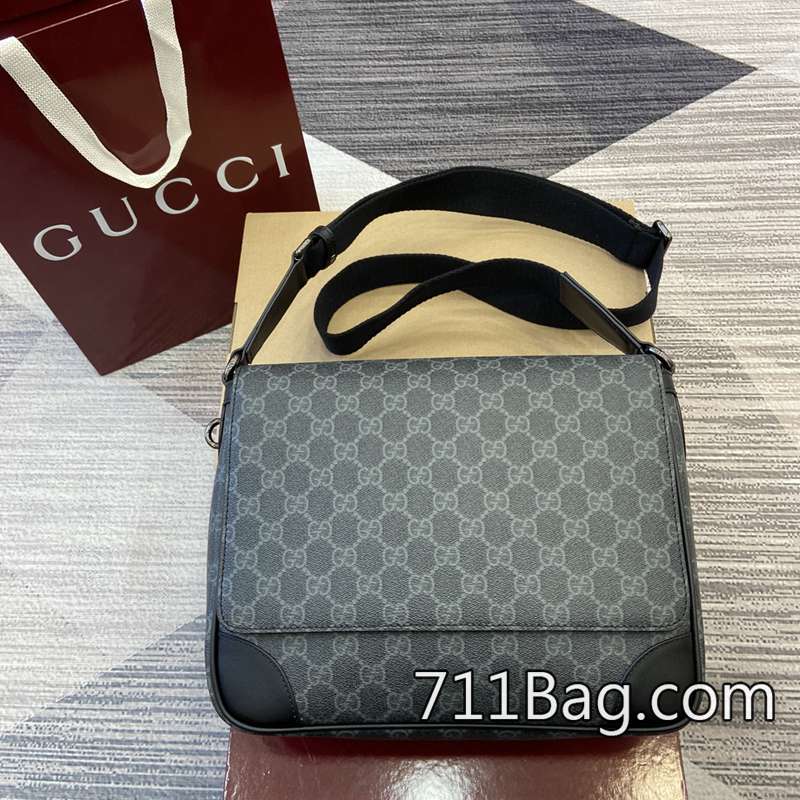 頂級超3AGucci 821154 做工超精細高端定製 Gucci黑色皮革A貨尺寸:29厘米(寬)x23厘米(高)x7.5厘米(深)重量:約0.85千克顏色:克膠黑皮/原廠皮。-711高仿包包,A貨包包