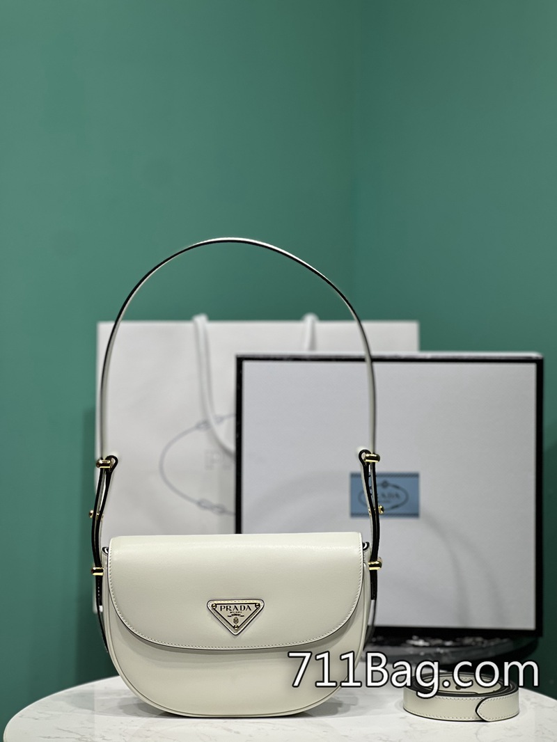 精仿Prada 1BD365 精準手感,開關順暢不卡。 頂級A貨Prada包尺寸:長22x高17x底5.5cm-711高仿包包,A貨包包