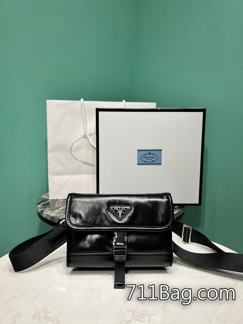 精仿Prada 2ZH108 適合日常使用與正式場合。 高仿Prada包臺北專賣尺寸:長18x高12.5x底2.5cm-711高仿包包,A貨包包