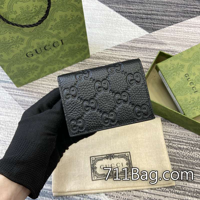 原版一比一Gucci 815901 高仿精品中的精品 Gucci雙G標誌高仿尺寸:11(長)x9(寬)x3cm(厚)顏色:黑色全皮/原廠皮。-711高仿包包,A貨包包