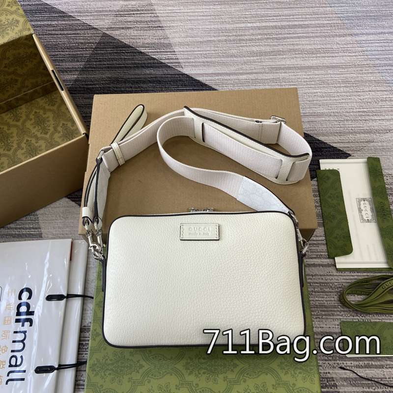 頂級精品Gucci 795465 採用正品同規格皮革供應商。 高仿Gucci GG Marmont包尺寸:16.5(長)x24(寬)x4.5厘米(厚)顏色:白色/pvc。-711高仿包包,A貨包包