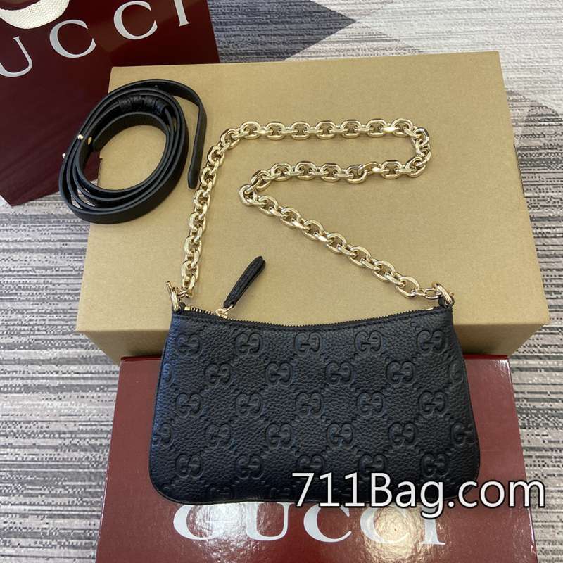 精仿Gucci 815278 細節到每一針一線 Gucci高仿開箱評價尺寸:23(長)x12(寬)x2(厚)顏色:黑壓全皮/原廠皮。-711高仿包包,A貨包包