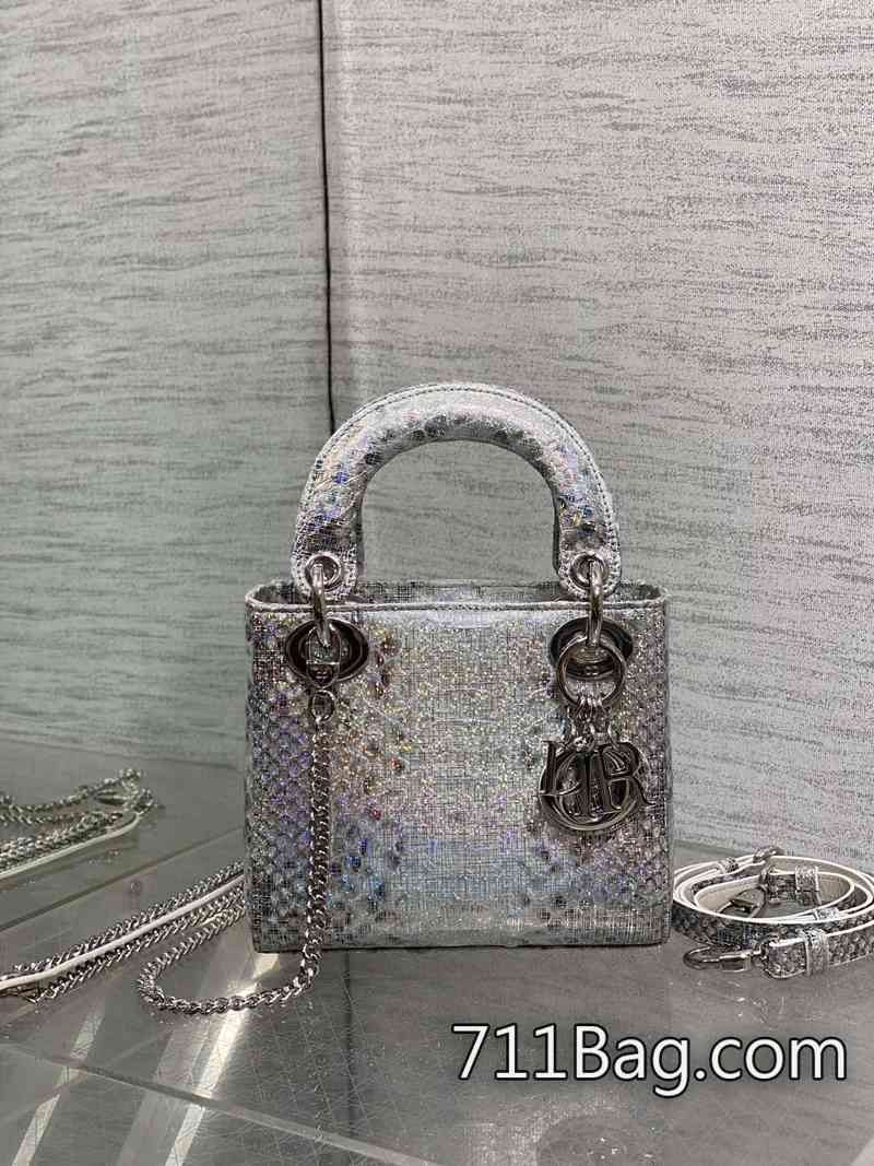 高仿Dior迪奧 Lady戴妃三格珍稀蛇皮閃亮登場 字體對位與原版一致 Dior原單包包-711高仿包包,A貨包包