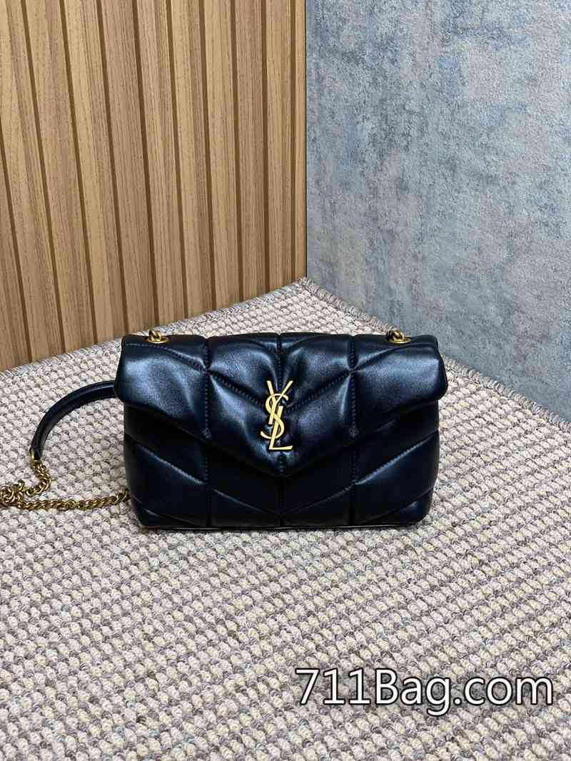 一比一Dior 聖羅蘭YSL LOULOU PUFFER迷你包包 可雙折後單肩 絎縫小羊皮包色拉絲金屬飾件羅緞襯裡 材質選料高級 Dior女包高仿-711高仿包包,A貨包包