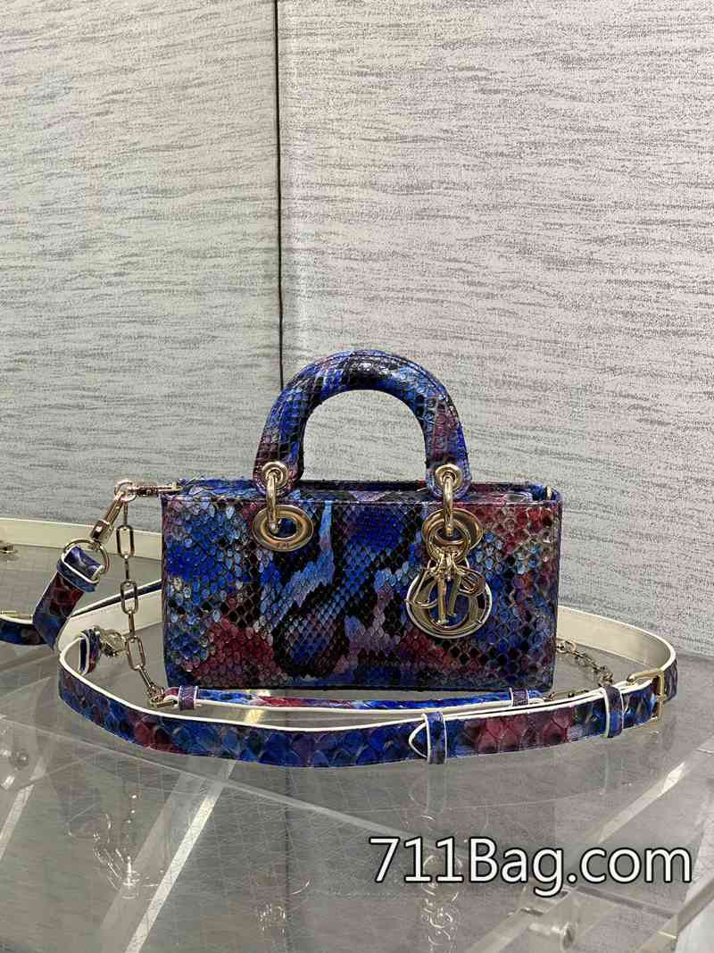 A貨Dior Lady橫版戴妃珍稀蛇皮閃亮登場 針距規則不跑線 Dior托特包A貨-711高仿包包,A貨包包
