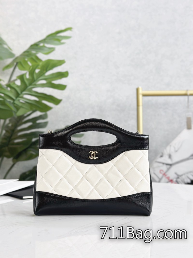 精品Chanel AS3656 黑白熊貓色31bag nano提供精細實拍圖,細節透明可檢查。 香港A貨香奈兒包哪裡買17.5*20.5*4cm/3656-711高仿包包,A貨包包