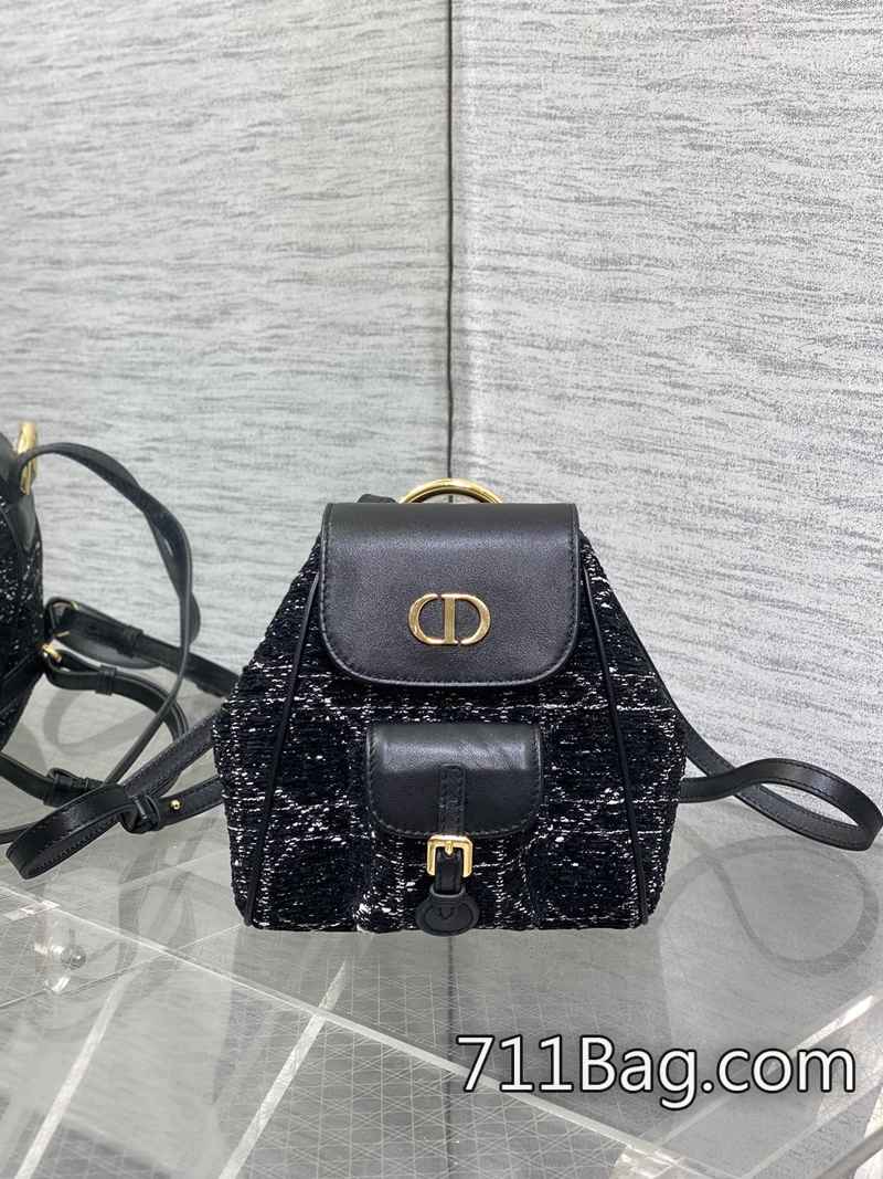 高仿Dior Caro秋冬系列雙肩包小號 壓線均勻 Dior複刻T恤-711高仿包包,A貨包包