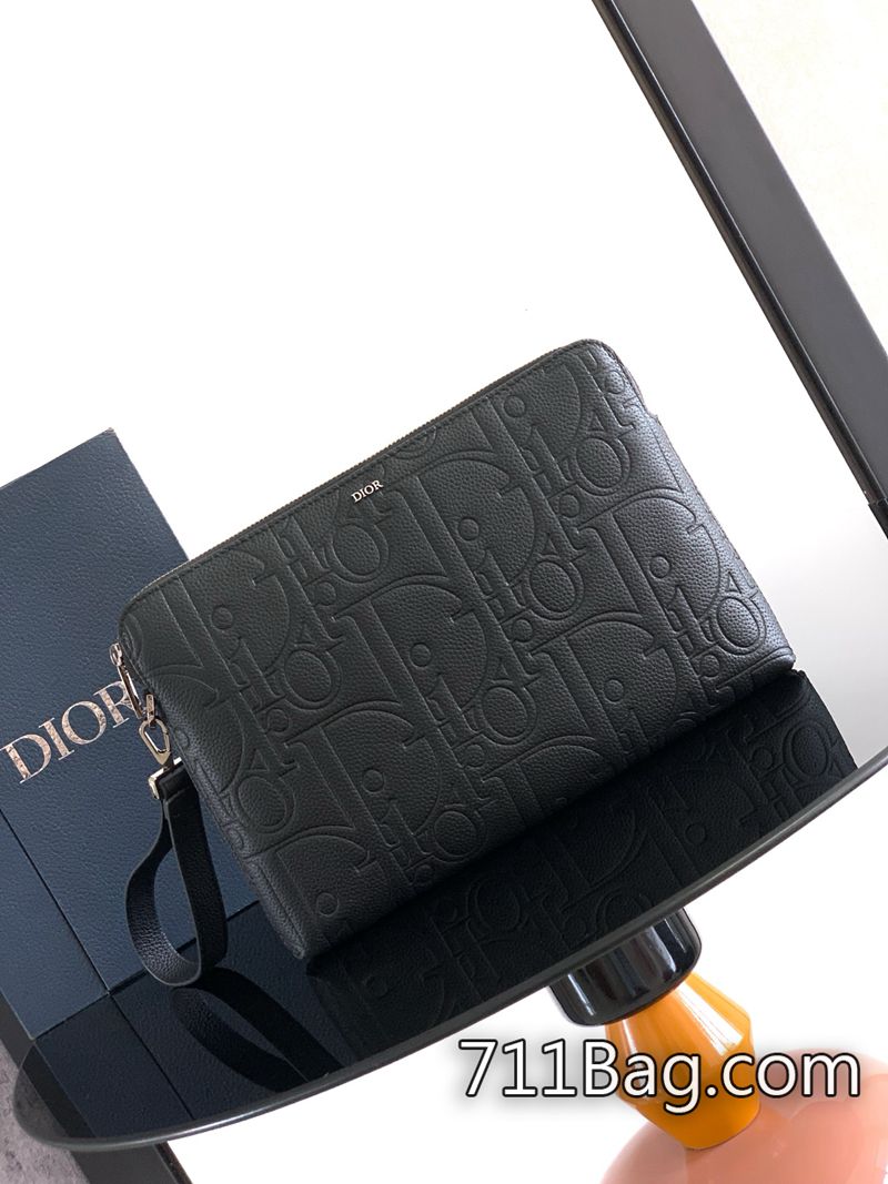 A貨Dior 這款手拿包實用而高雅 顏色飽和度高 Dior高仿外套-711高仿包包,A貨包包